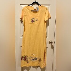 Bobbie Brooks Buttercup Yellow Maxi Dress with Beach Motif Side Slit Womans SZ M